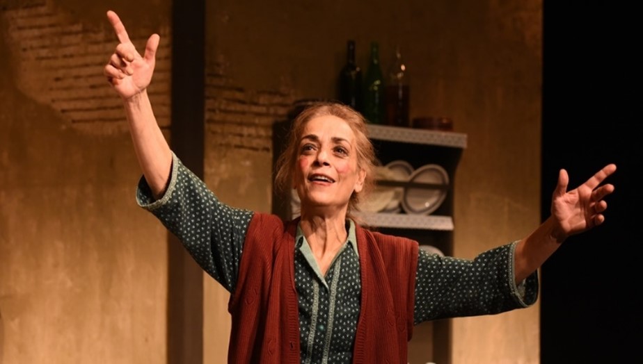 ΖΩΗ ...ΧΑΡΙΣΑΜΕΝΗ